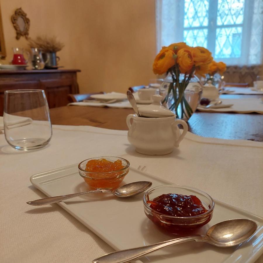 לינה וארוחת בוקר Alfiano Natta Casa Rovelli מראה חיצוני תמונה