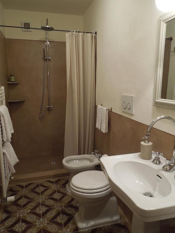 לינה וארוחת בוקר Alfiano Natta Casa Rovelli חדר תמונה