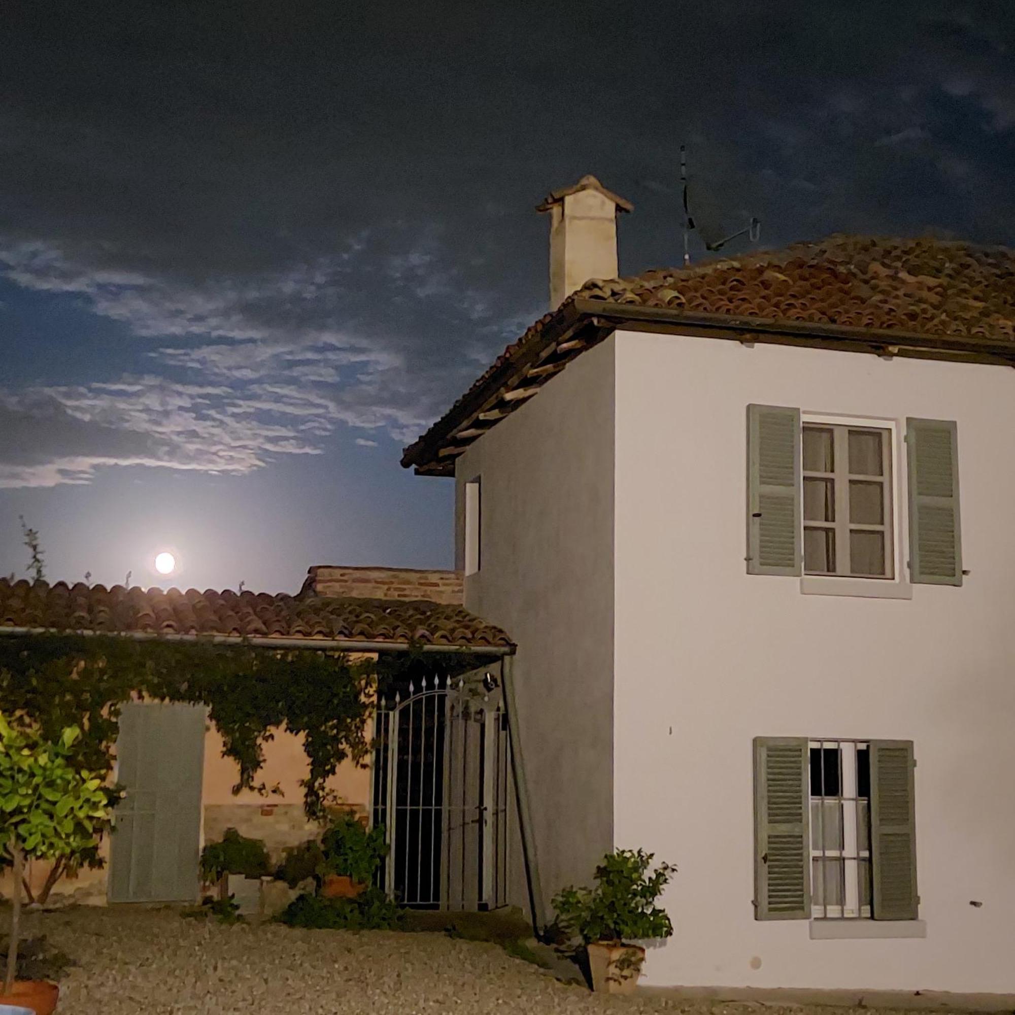 לינה וארוחת בוקר Alfiano Natta Casa Rovelli מראה חיצוני תמונה